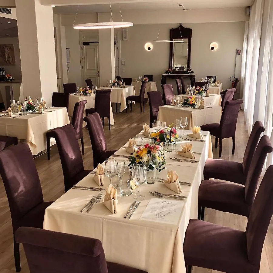 Hotel Atlantico Forte dei Marmi 4*,